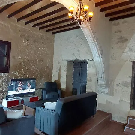 Stone Mansion Chalet *